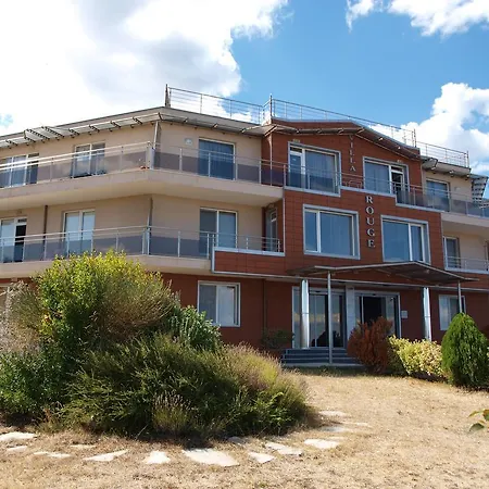 In Rouge Apartament *